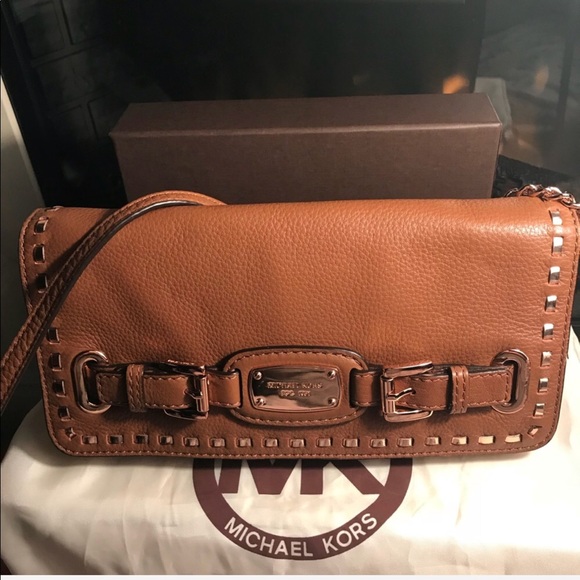 Michael Kors Handbags - Michael Kors💯 Authentic